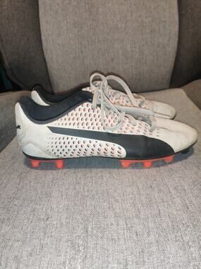 Puma Soccer Cleats Size 4 Youth